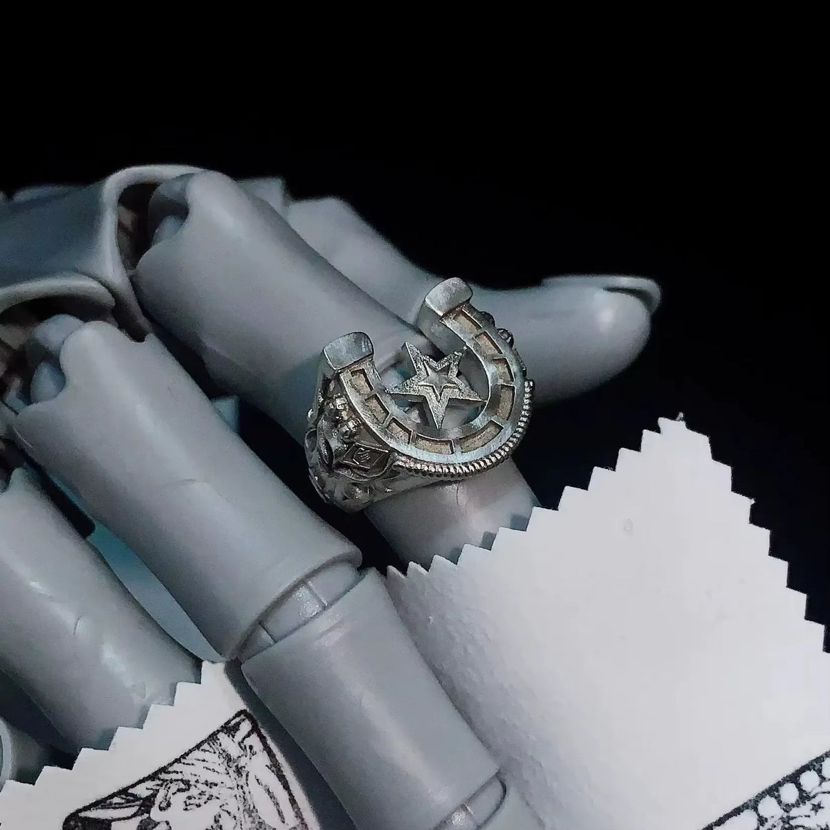 Steel Ball Run JoJo-Inspired Ring